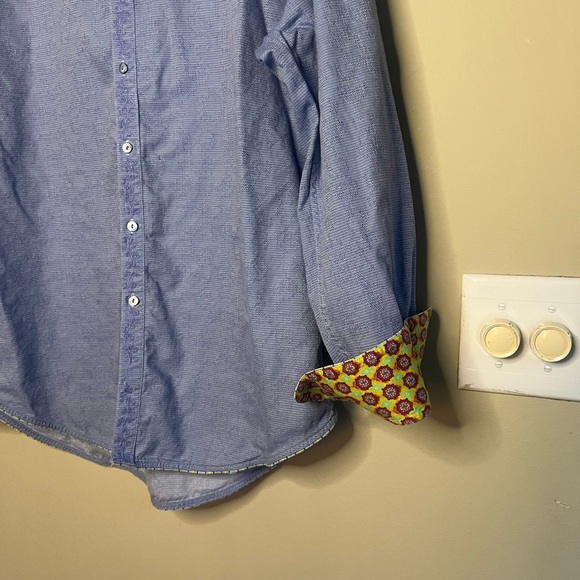 Robert Graham Flip Cuff Embroidered Button Down - Picture 4 of 16